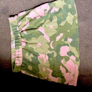 Old navy size 8 in kid skirt